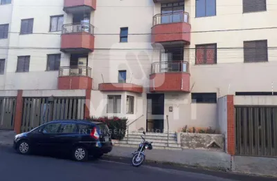 Apartamento com 3 quartos para alugar no Tabajaras, Uberlândia 