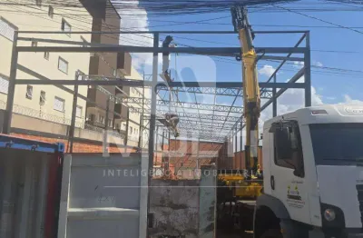 Barracão / Galpão / Depósito à venda no Presidente Roosevelt, Uberlândia 