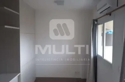 Apartamento com 1 quarto para alugar no Copacabana, Uberlândia 