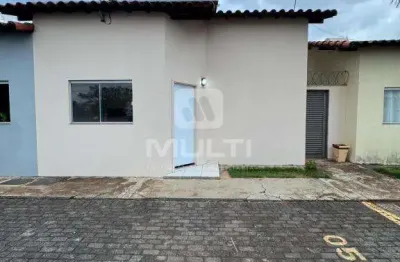 Casa em condomínio fechado com 2 quartos para alugar no Jardim das Palmeiras, Uberlândia 