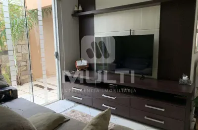 Casa com 3 quartos para alugar no Santa Mônica, Uberlândia 