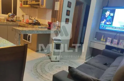 Apartamento com 2 quartos para alugar no Tubalina, Uberlândia 