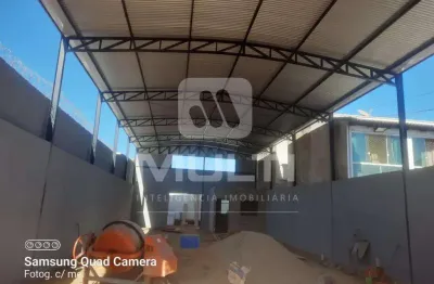 Barracão / Galpão / Depósito à venda no Marta Helena, Uberlândia 