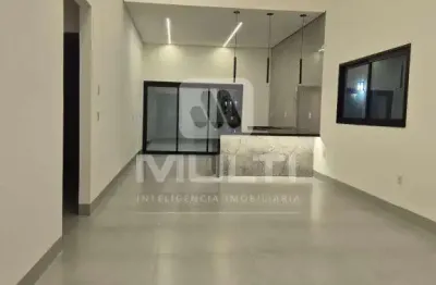 Casa com 3 quartos à venda na Cidade Jardim, Uberlândia 