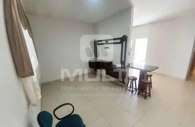 Casa com 2 quartos para alugar no Nova Uberlândia, Uberlândia 
