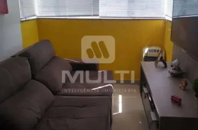 Apartamento com 2 quartos para alugar no Tubalina, Uberlândia 