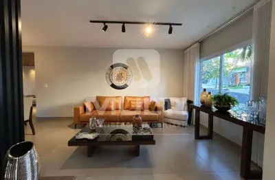 Casa em condomínio fechado com 3 quartos à venda no Lagoinha, Uberlândia 