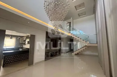 Casa em condomínio fechado com 4 quartos à venda em Varanda Sul, Uberlândia 