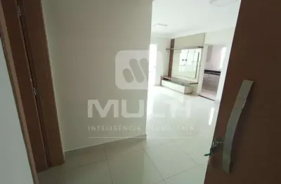 Apartamento com 3 quartos para alugar no Santa Mônica, Uberlândia 