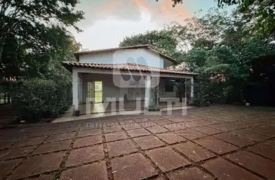 Casa em condomínio fechado com 4 quartos à venda no Morada do Sol, Uberlândia 
