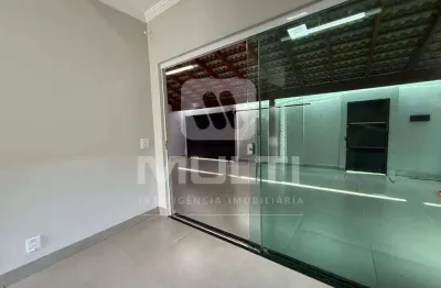 Casa com 2 quartos à venda no Jardim Europa, Uberlândia 