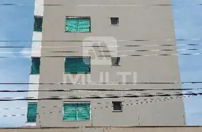 Apartamento com 2 quartos para alugar no Osvaldo Rezende, Uberlândia 