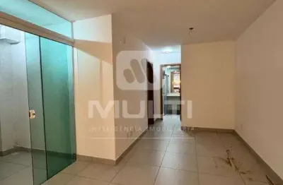 Apartamento com 2 quartos para alugar no Granja Marileusa, Uberlândia 
