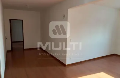 Apartamento com 3 quartos para alugar no Osvaldo Rezende, Uberlândia 
