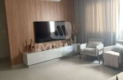 Casa com 4 quartos à venda na Cidade Jardim, Uberlândia 