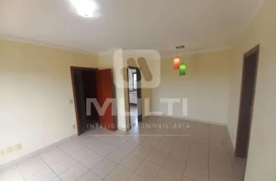 Apartamento com 4 quartos para alugar no Santa Maria, Uberlândia 