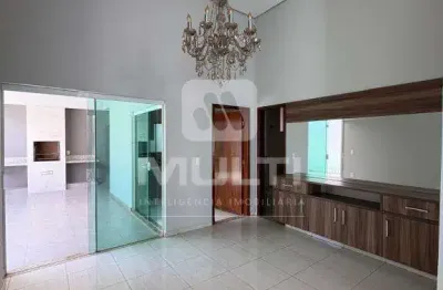 Casa em condomínio fechado com 3 quartos à venda no Santa Mônica, Uberlândia 