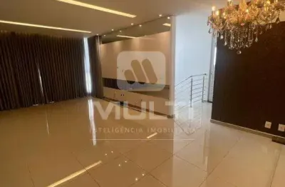 Cobertura com 3 quartos à venda no Santa Mônica, Uberlândia 