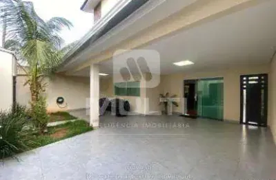Casa com 4 quartos à venda no Jardim Patrícia, Uberlândia 