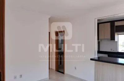 Apartamento com 2 quartos para alugar no Bosque dos Buritis, Uberlândia 