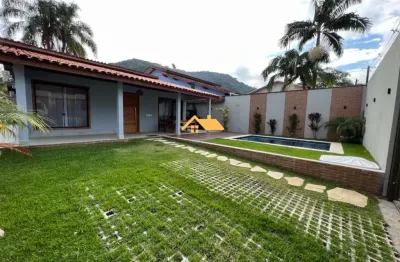 Espetacular casa térrea à venda em juquehy, são sebastião-sp  3 quartos, 3 suítes, 2 salas, 4 banheiros, 3 vagas, 150m².