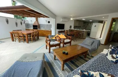 Casa em condomínio a 350 metros da praia em juquehy, são sebastião-sp  4 quartos, 4 suítes  3 vagas  150m²  350 metros da praia!