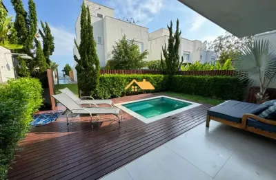 Casa de luxo em condomínio, 3 quartos, 3 suítes, 2 salas, 3 banheiros e 2 vagas - maresias, são sebastião-sp.