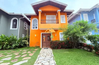Sobrado para locacao anual  em juquehy- 3 quartos, 2 suítes, 2 salas, 3 banheiros, 2 vagas de garagem - 136m² - são sebastião-sp