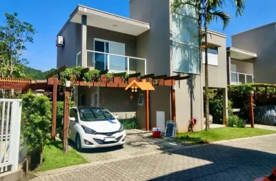 Sobrado a venda em camburi  - são sebastião-sp: 3 quartos, 1 suíte, 2 salas, 2 banheiros, 2 vagas, 150m².