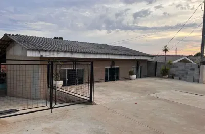 Casa para venda em guarapuava, boqueirão, 2 dormitórios, 1 banheiro, 1 vaga
