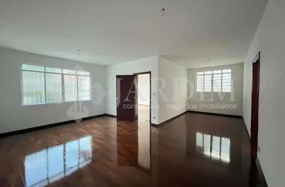 Casa com 4 quartos para alugar no São Dimas, Piracicaba 