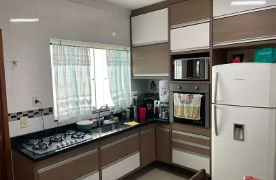 Casa à venda com 125m² , 3 dormitórios sendo 1 suíte - planalto - s.b.c
