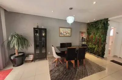 Casa no condomínio vila das flores sobrado para venda tem 99 m² 3 quartos 1 suíte 2 vagas cobertas