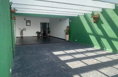 Maravilhosa casa térrea para locação 274 m² 3 suítes piscina, espaço gourmet e salão de jogos