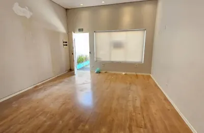 Ótimo ponto comercial em frente ao extra da av são paulo