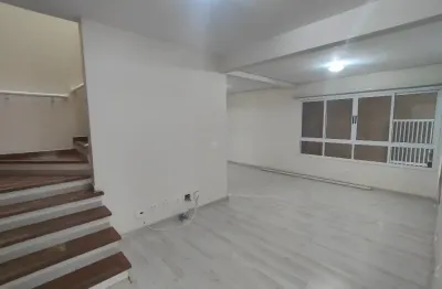 Linda casa no condomínio maison du vert para locação 180 m² 4 quartos 2 suítes
