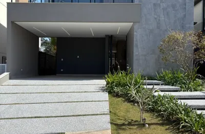 Maravilhoso sobrado para venda com 242 m² com 3 suítes, gourmet, piscina, bella cittá fazenda rodeio