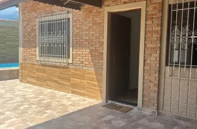 LINDA casa Térrea com PISCINA e GOURMET a venda tem 133 m² com 3 quartos em Centro - Bertioga - SP