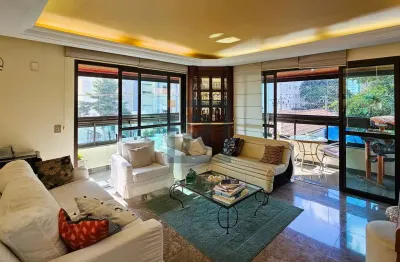 Apartamento de 221m², 1 por andar, com 3 suítes e 3 vagas em perdizes