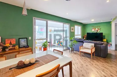 Apartamento de 126m², com 3 dormitórios, sendo 1 suíte e 2 vagas no condomínio liv