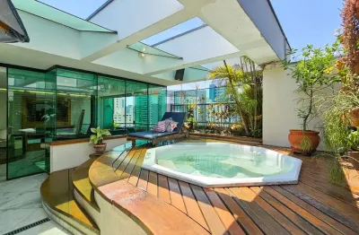 Cobertura duplex de 196m², com 3 dormitórios, sendo 1 suíte e 3 vagas fixas na pompeia