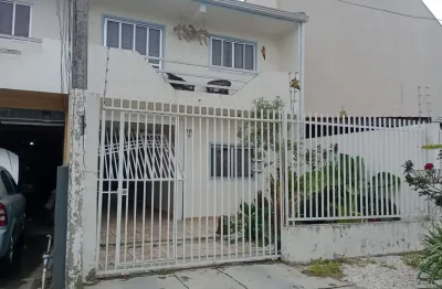Sobrado averbado região central de pinhais aproveite oportunidade