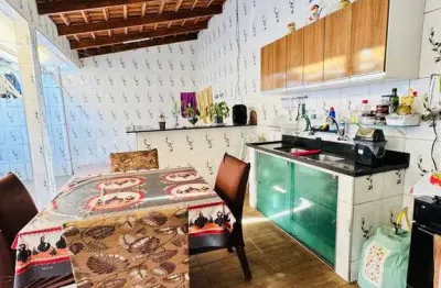 Casa com 3 quartos para alugar na Rua Capitão Bento Costa, 51, Novo Aleixo, Manaus