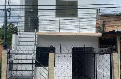 Casa com 2 quartos para alugar na Rua General Glicério, 413, Cachoeirinha, Manaus