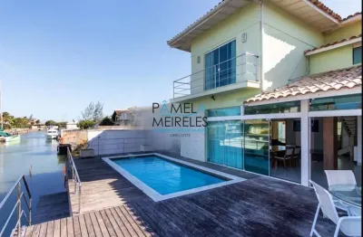 Linda casa 4 quartos beira do canal da marina de búzios