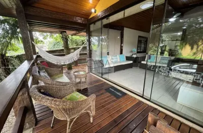 Casa 4 quartos  4 suítes 100m da praia da ferradura armação de búzios