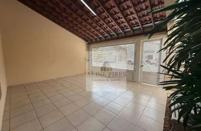 Casa com 3 quartos para alugar na Rua Machado de Assis, Vila Santo Antônio, Araçatuba