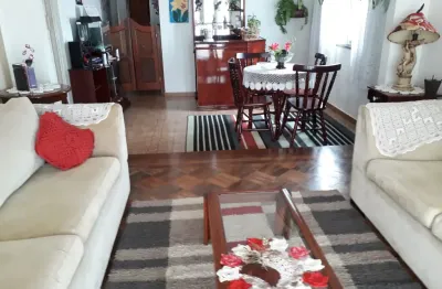 Casa com 3 quartos à venda no Centro, Santa Branca 