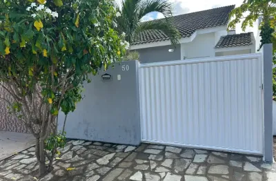 Linda casa em gramame com 53m², com 02 quartos (01 suíte) e um lindo jardim.