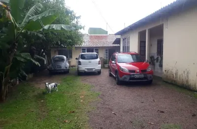 Terreno com 2 casas a venda rendendo aluguéis! aceita uma parte em permutas